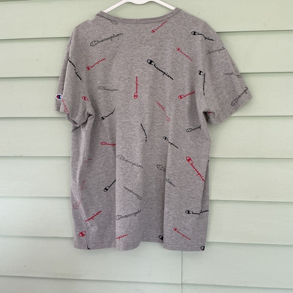 Champion Tshirt - Picture 4 of 4